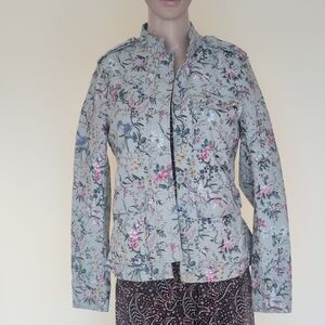 Utility Style Light Jacket